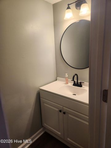 165 Quarterdeck, New Bern, NC 28562