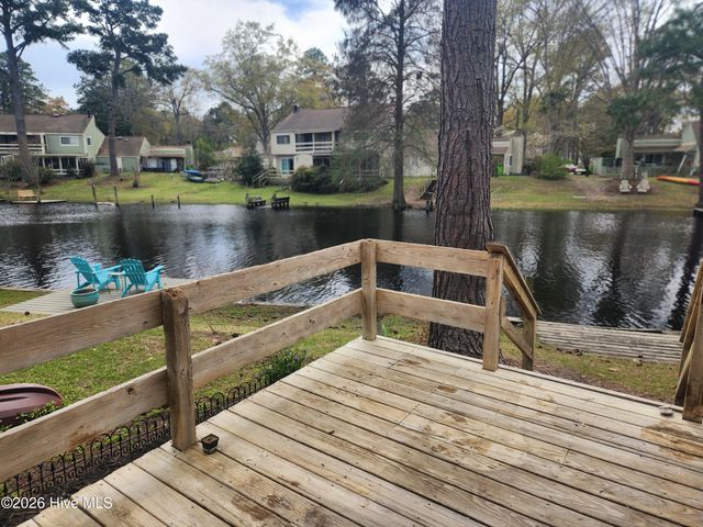 165 Quarterdeck, New Bern, NC 28562