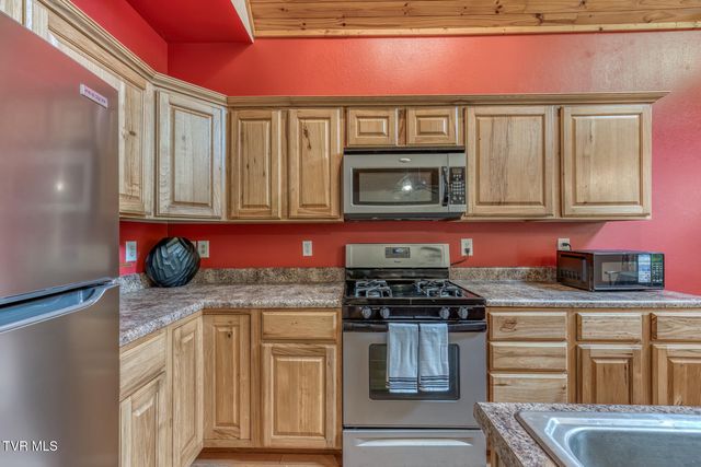 139 Charlie Harrell Lane, Hampton, TN 37658