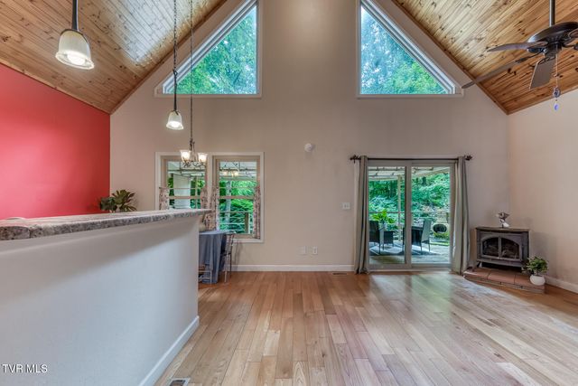 139 Charlie Harrell Lane, Hampton, TN 37658