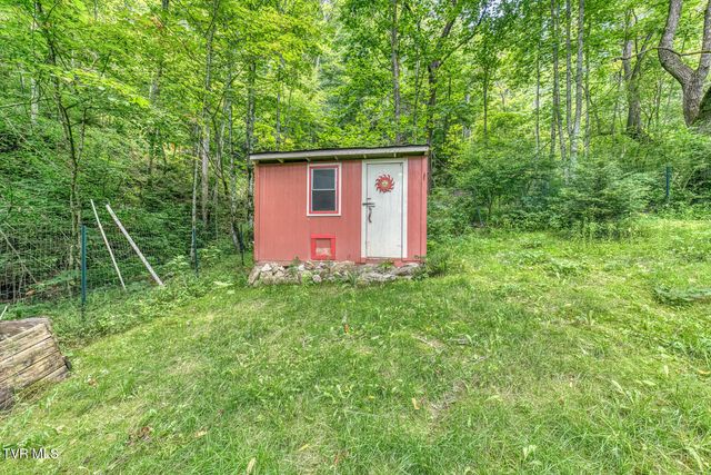 139 Charlie Harrell Lane, Hampton, TN 37658