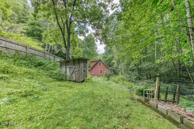 139 Charlie Harrell Lane, Hampton, TN 37658