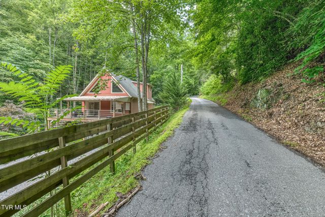 139 Charlie Harrell Lane, Hampton, TN 37658