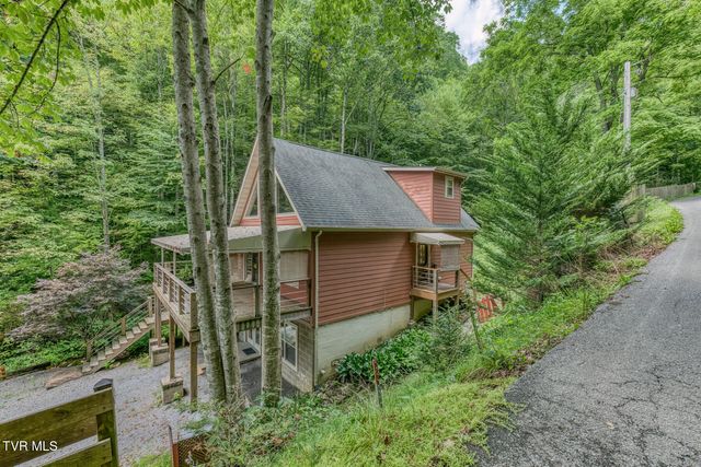 139 Charlie Harrell Lane, Hampton, TN 37658