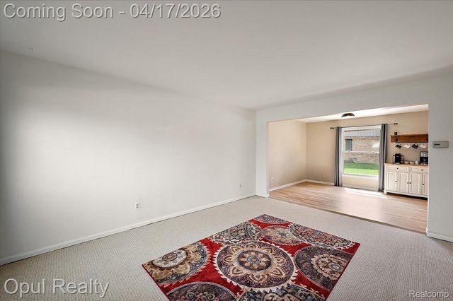 22797 Shadowglen Drive, Farmington Hills, MI 48335