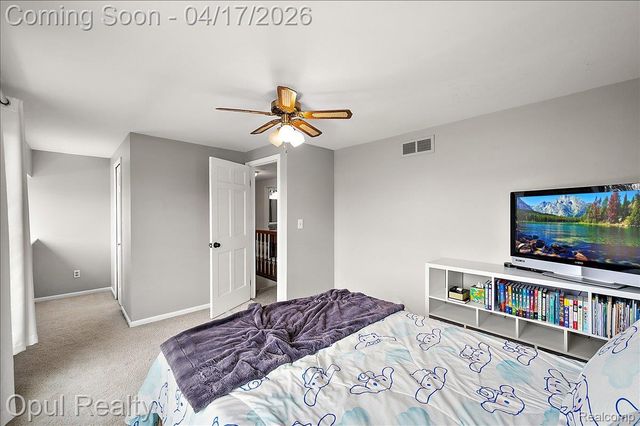 22797 Shadowglen Drive, Farmington Hills, MI 48335