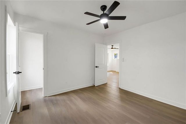 1129 Larosa SW Terrace, Atlanta, GA 30310