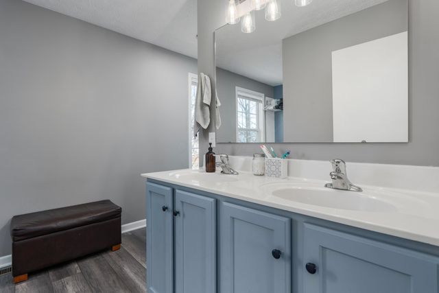 3120 Capstone Way, Columbus, OH 43221