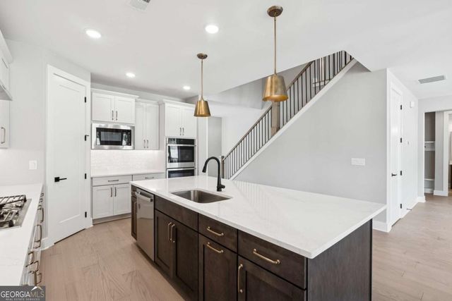 255 Wild Ginger Bend, Woodstock, GA 30188