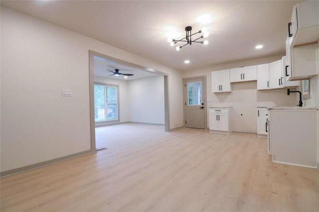 4396 Greenleaf Circle, Atlanta, GA 30331