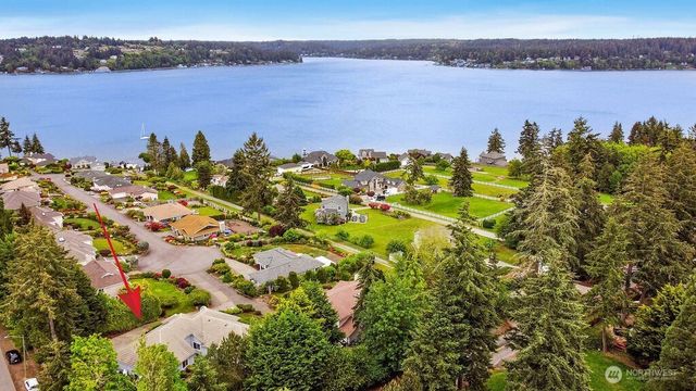 654 9th Court, Fox Island, WA 98333