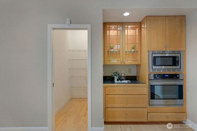 654 9th Court, Fox Island, WA 98333