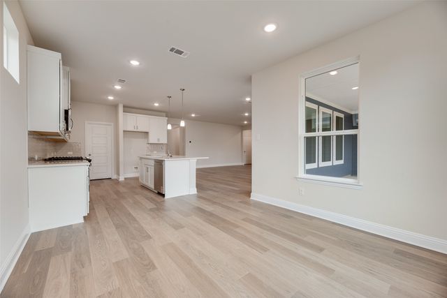 552 Marcus Lane, Crowley, TX 76036