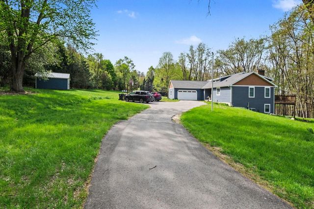 8300 Grand River Drive SE, Ada, MI 49301
