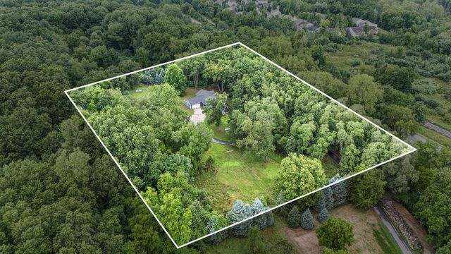 8300 Grand River Drive SE, Ada, MI 49301
