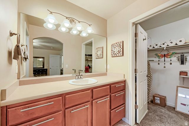5058 W LONDON BAY DR, Riverton, UT 84096
