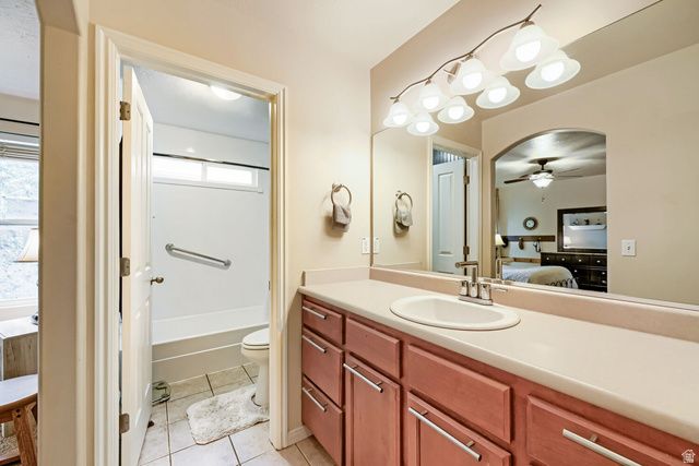 5058 W LONDON BAY DR, Riverton, UT 84096