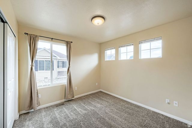 5058 W LONDON BAY DR, Riverton, UT 84096
