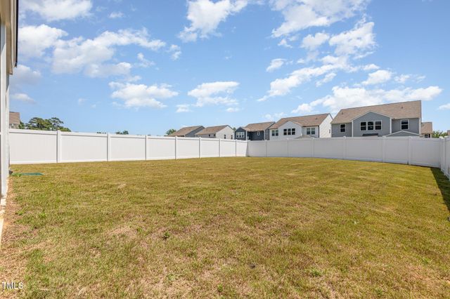 311 Horseshoe Place, Angier, NC 27501