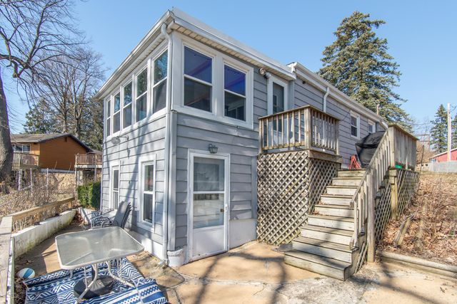 94687 Oak Street, Dowagiac, MI 49047