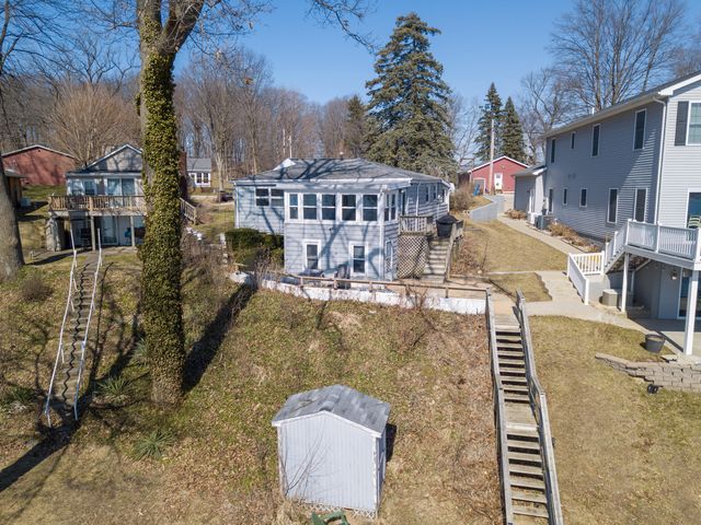 94687 Oak Street, Dowagiac, MI 49047