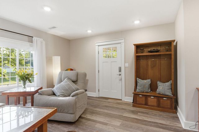 2712 N OAKLAND GRAVEL RD, Columbia, MO 65202