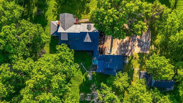 2712 N OAKLAND GRAVEL RD, Columbia, MO 65202