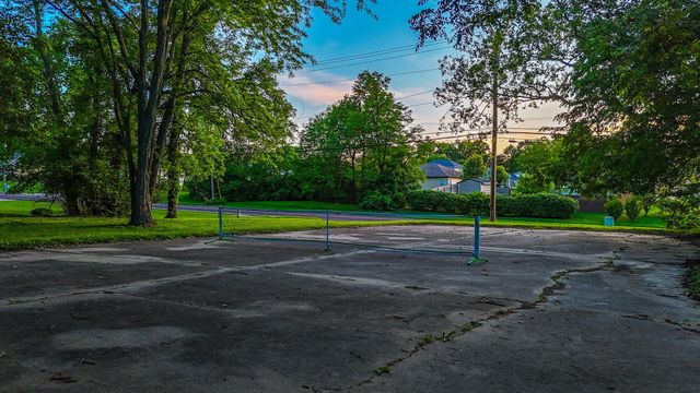2712 N OAKLAND GRAVEL RD, Columbia, MO 65202
