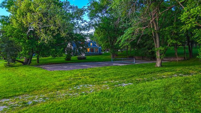 2712 N OAKLAND GRAVEL RD, Columbia, MO 65202