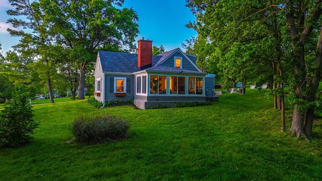 2712 N OAKLAND GRAVEL RD, Columbia, MO 65202