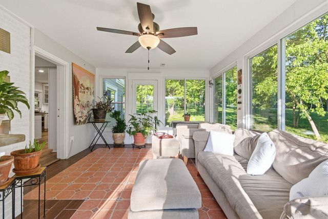 2712 N OAKLAND GRAVEL RD, Columbia, MO 65202