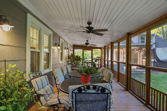2712 N OAKLAND GRAVEL RD, Columbia, MO 65202
