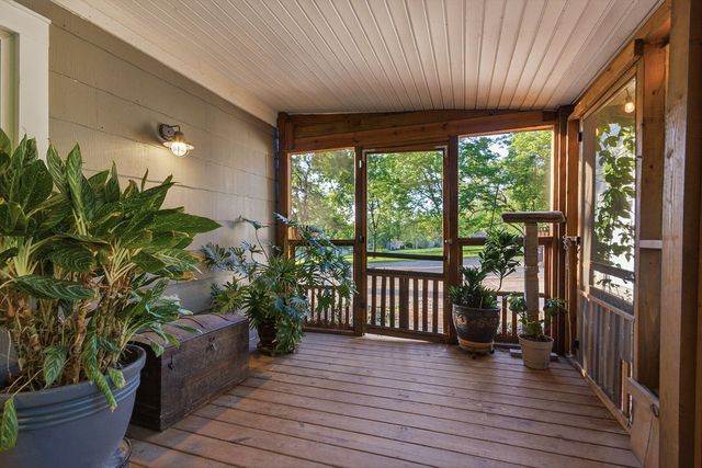 2712 N OAKLAND GRAVEL RD, Columbia, MO 65202