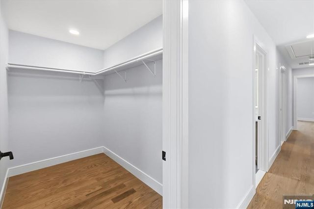34 Zazzetti Street, Waldwick, NJ 07463
