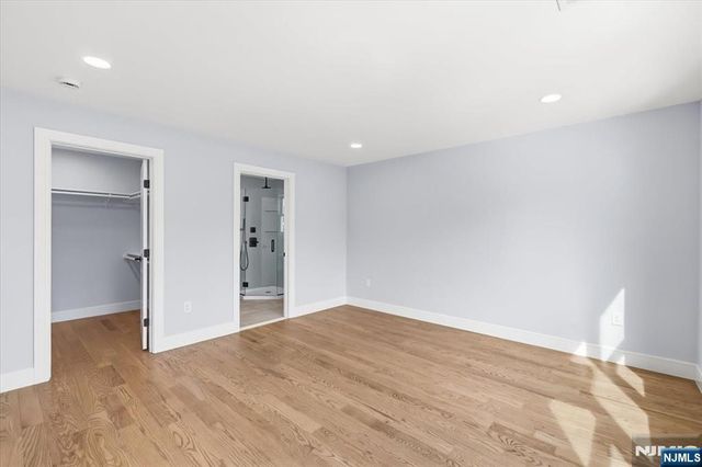 34 Zazzetti Street, Waldwick, NJ 07463