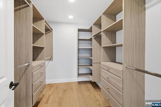 34 Zazzetti Street, Waldwick, NJ 07463