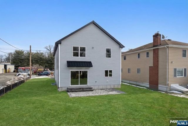 34 Zazzetti Street, Waldwick, NJ 07463