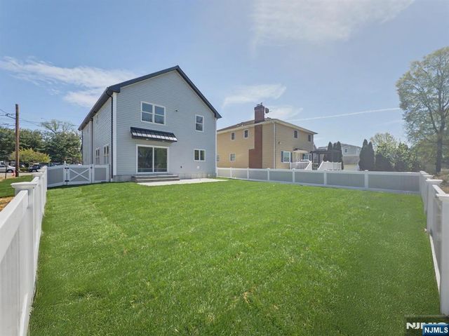 34 Zazzetti Street, Waldwick, NJ 07463