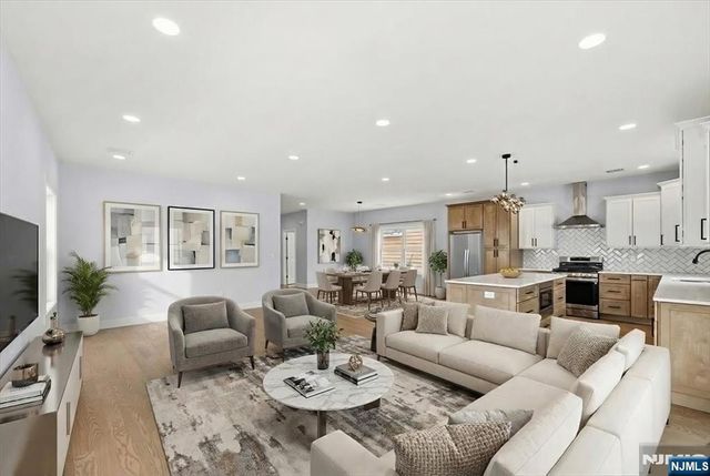 34 Zazzetti Street, Waldwick, NJ 07463