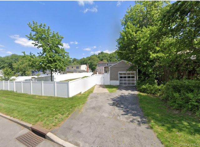 10 Susquehanna Road, Ossining, NY 10562