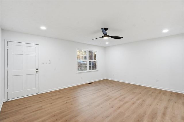 112 Mann Boulevard, Stockbridge, GA 30281