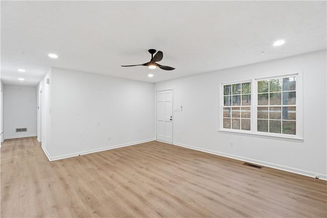 112 Mann Boulevard, Stockbridge, GA 30281