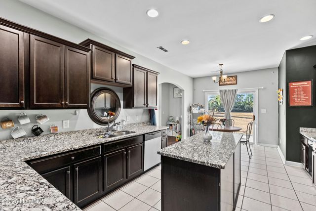 205 Zonnie Lane, Jacksonville, NC 28540