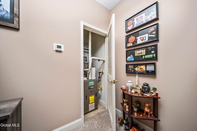 205 N Ridge, Troy, NY 12182