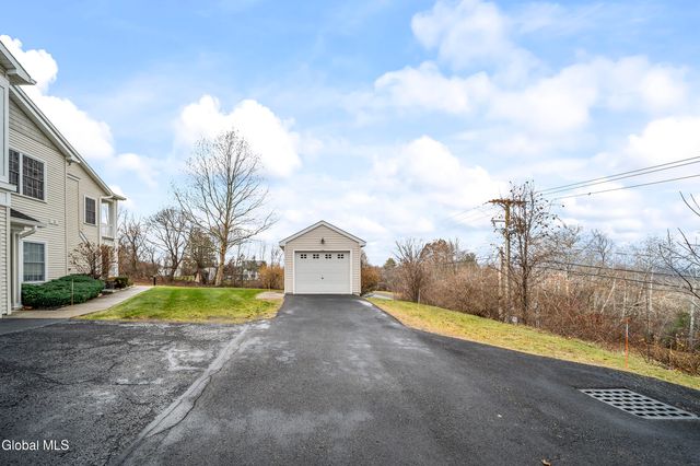 205 N Ridge, Troy, NY 12182