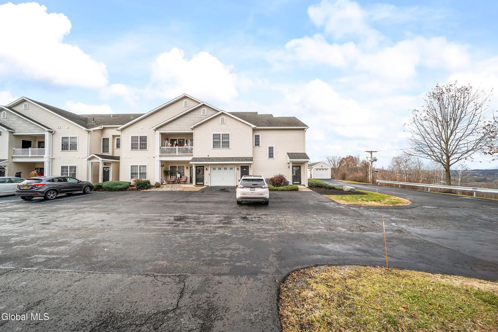 205 N Ridge, Troy, NY 12182