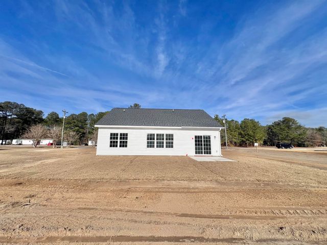 1190 Log Cabin Rd., Loris, SC 29569