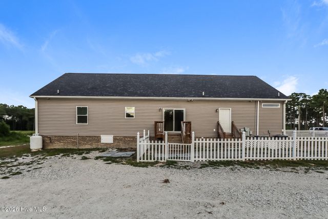 2147 Rosemary Lane SW, Supply, NC 28462