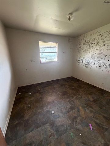 1513 CENTRAL FREEWAY, Wichita Falls, TX 76306