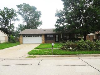 616 N Ramblin Oaks Drive, Moore, OK 73160
